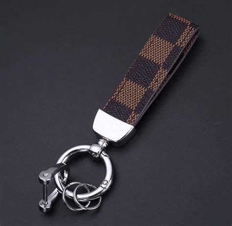 lv sleutelhanger|LOUIS VUITTON Canada Official Website.